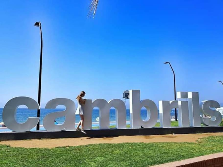 Apartamento De 3 Dormitorios Cambrils Extérieur photo